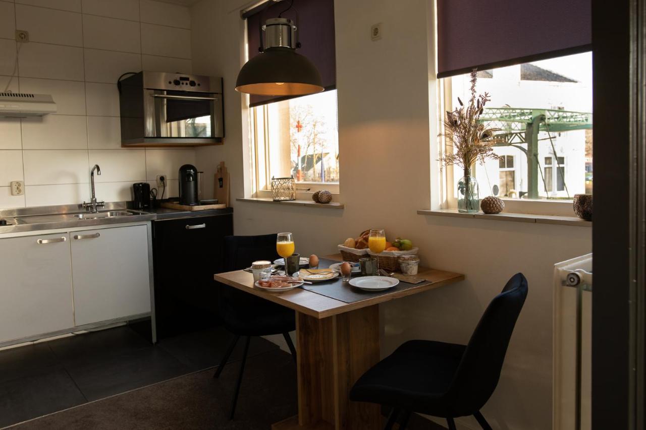 Yep! Slapen Bij De Sluis Bed & Breakfast บลอคเซล ภายนอก รูปภาพ